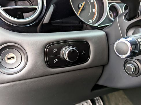 Used 2016 Bentley Continental GT image 15