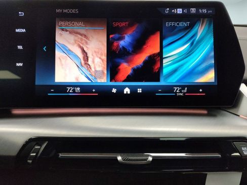 Used 2026 BMW X2 xDrive28i w/ Technology Package image 18