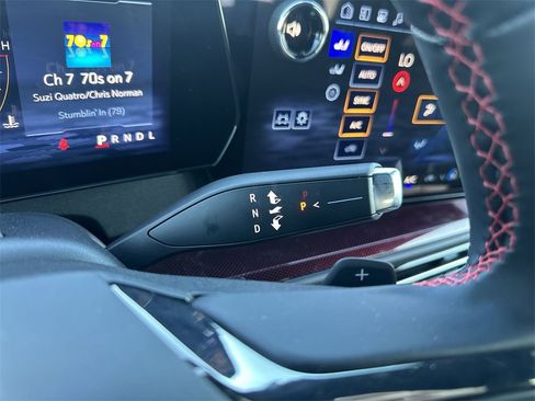 Used 2025 Chevrolet Traverse RS w/ LPO, Floor Liner Package image 20