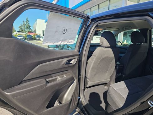 New 2027 Chevrolet Bolt LT w/ Comfort Package FWD image 19