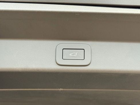 New 2026 Land Rover Range Rover Sport SE AWD/4WD image 35