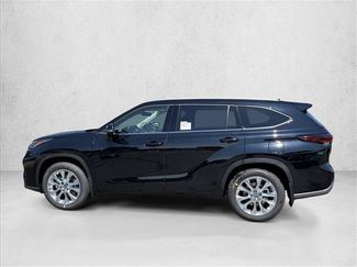 New 2026 Toyota Highlander Limited AWD/4WD video 4