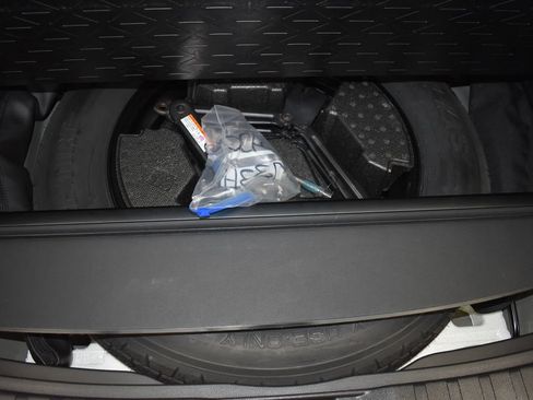 Used 2022 Toyota RAV4 Limited AWD/4WD image 42