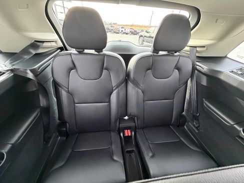 Used 2018 Volvo XC90 T5 Momentum w/ Convenience Package image 20