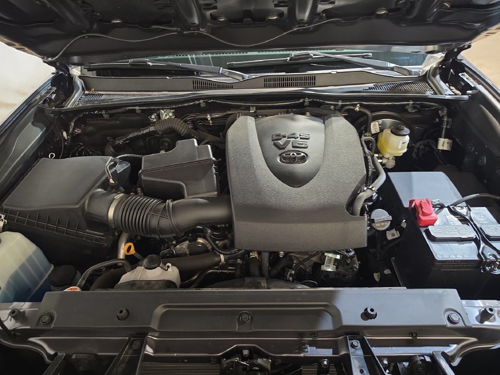 Used 2023 Toyota Tacoma SR RWD image 17
