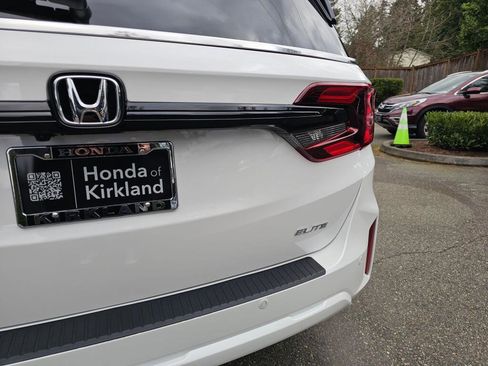 New 2026 Honda Odyssey Elite image 12