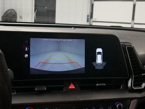 Used 2023 Kia Sportage EX image 22