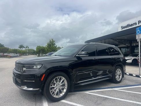 Used 2021 Jeep Grand Cherokee L Summit w/ MOPAR Finishing Package image 10