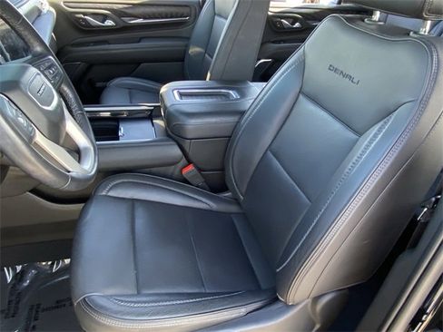Used 2022 GMC Yukon Denali image 6
