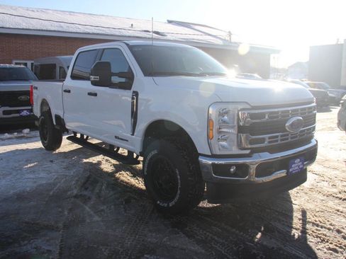 Certified 2024 Ford F250 XLT image 8