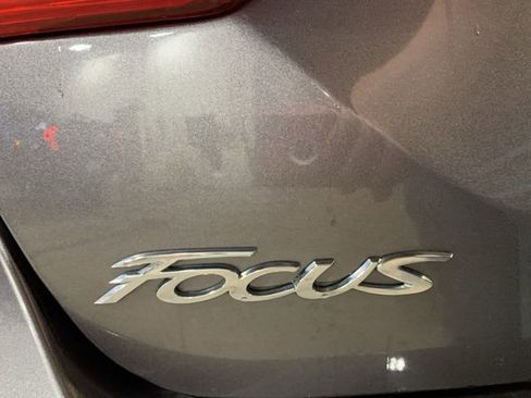 Used 2012 Ford Focus SE FWD image 26