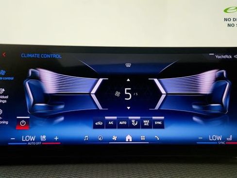 Used 2025 BMW i4 M50 AWD/4WD image 68