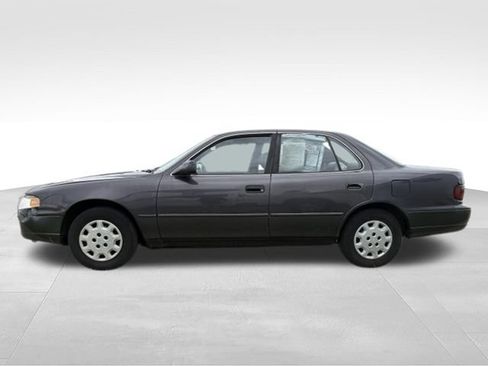 Used 1996 Toyota Camry LE FWD image 12