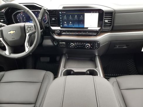 New 2026 Chevrolet Silverado 2500 LT w/ All Star Edition AWD/4WD image 8