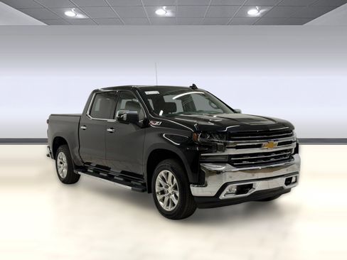 Used 2021 Chevrolet Silverado 1500 LTZ w/ LTZ Premium Package AWD/4WD image 6