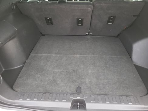 Used 2019 Chevrolet Equinox LS FWD image 9