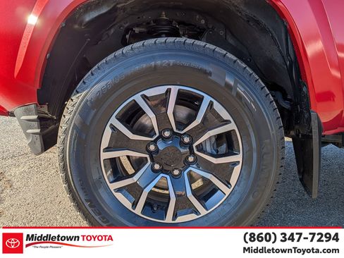 Certified 2022 Toyota Tacoma TRD Sport image 9