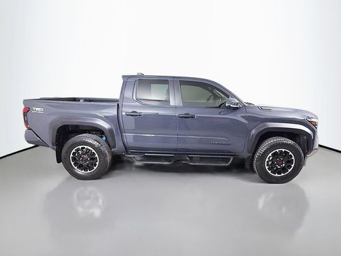 Used 2024 Toyota Tacoma TRD Off-Road w/ TRD Off Road Premium Package AWD/4WD image 5