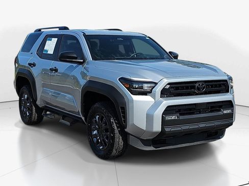 Used 2025 Toyota 4Runner SR5 AWD/4WD image 2
