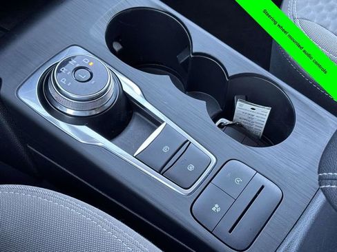 Used 2020 Ford Escape SE image 22