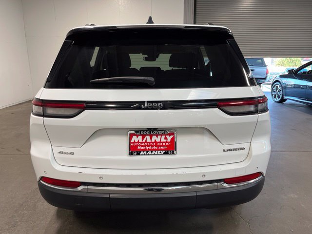 Used 2023 Jeep Grand Cherokee Laredo AWD/4WD image 4