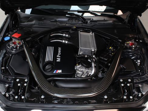 Used 2019 BMW M2 Competition w/ Executive Package RWD image 25