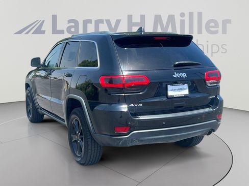 Used 2018 Jeep Grand Cherokee Limited AWD/4WD image 3