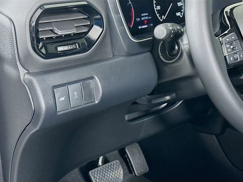 Certified 2025 Honda Pilot Touring image 10