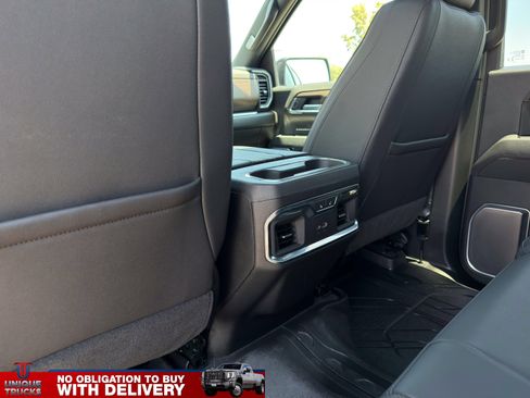 Used 2026 Chevrolet Silverado 1500 High Country w/ Midnight Edition AWD/4WD image 22