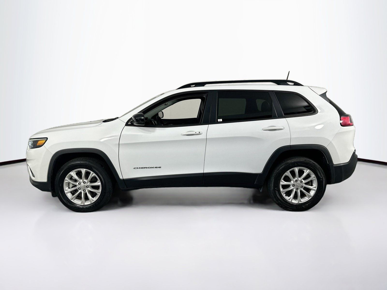 Used 2022 Jeep Cherokee Latitude Lux AWD/4WD image 8