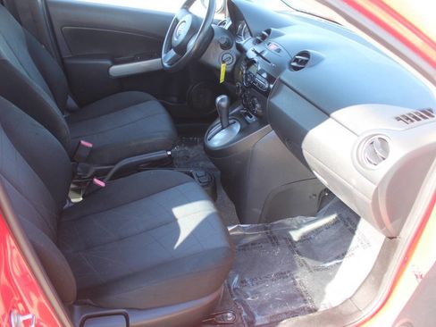 Used 2014 MAZDA MAZDA2 Sport image 9