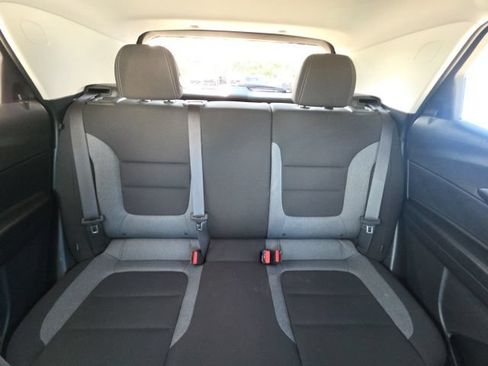 Used 2025 Chevrolet TrailBlazer LT AWD/4WD image 29