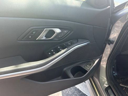 Used 2025 BMW 330i Sedan RWD image 16