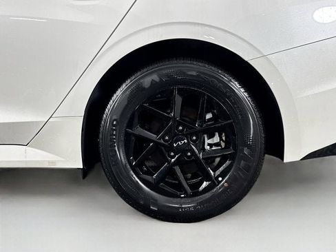 New 2025 Kia K5 LXS image 28