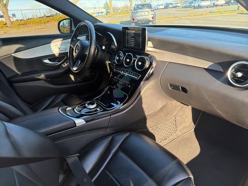 Used 2018 Mercedes-Benz C 300 4MATIC Sedan image 28
