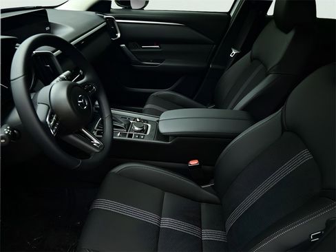 Certified 2025 MAZDA CX-50 2.5 Hybrid w/ Preferred Pkg image 19