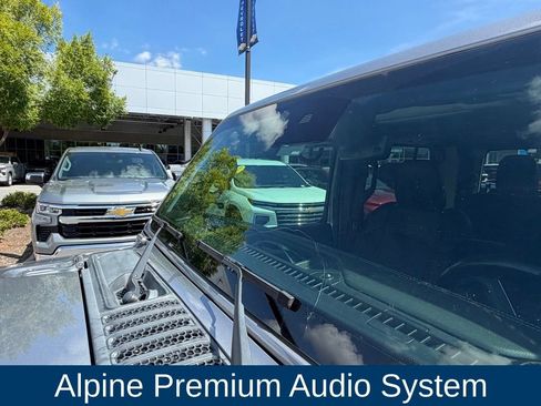 Used 2020 Jeep Gladiator Overland AWD/4WD image 13