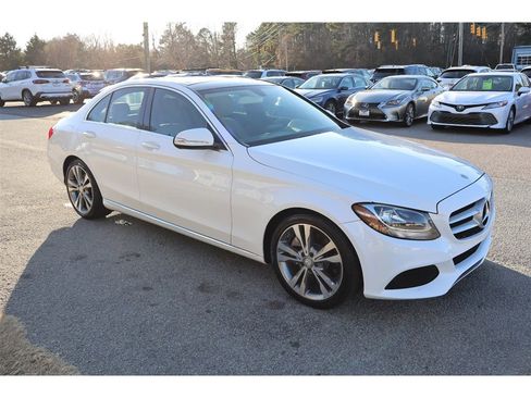 Used 2015 Mercedes-Benz C 300 Sedan image 7