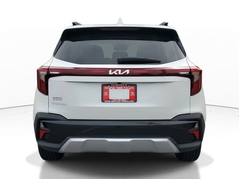 Used 2025 Kia Seltos S FWD image 5