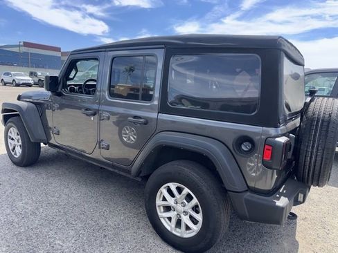 Used 2023 Jeep Wrangler Sport S image 8