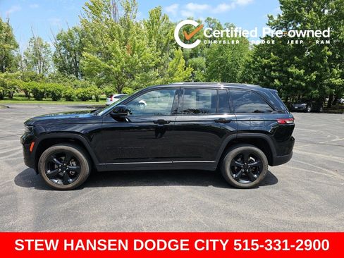 Used 2023 Jeep Grand Cherokee Altitude AWD/4WD image 1