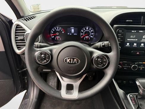 Used 2021 Kia Soul LX FWD image 11