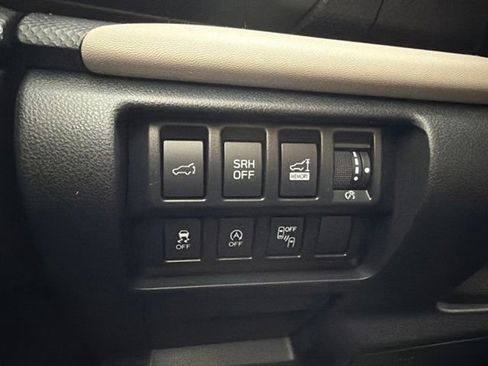 Used 2022 Subaru Forester Limited AWD/4WD image 36