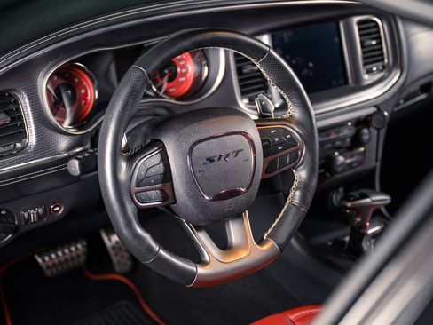 Used 2020 Dodge Charger SRT Hellcat w/ Harman/Kardon Audio Group image 22