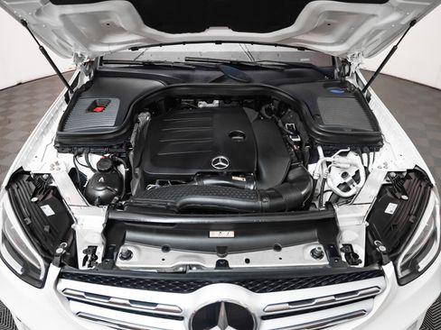 Certified 2021 Mercedes-Benz GLC 300 image 3