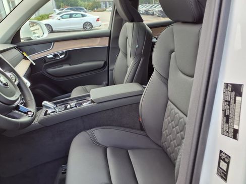 New 2026 Volvo XC90 B5 Plus w/ Protection Package Premier image 15