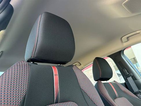 New 2027 Nissan Sentra SR w/ Floor Mat Package FWD image 17