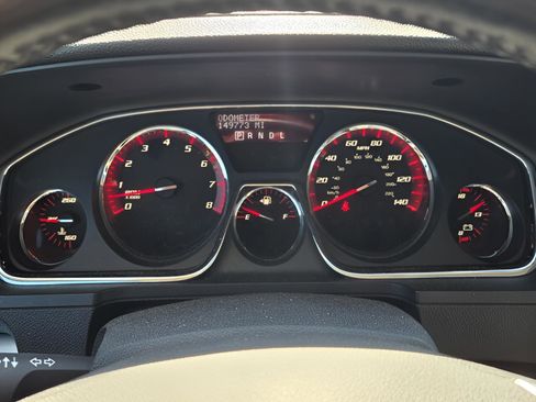 Used 2015 GMC Acadia SLT FWD image 10
