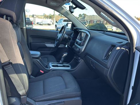 Certified 2022 Chevrolet Colorado LT w/ LT Convenience Package image 10