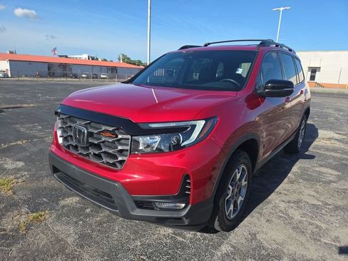 Used 2023 Honda Passport TrailSport image 1